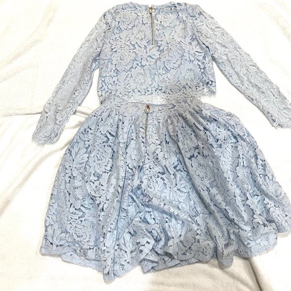Chicwish blue lace skirt set - seen on ExtraPetite - Picture 4 of 6